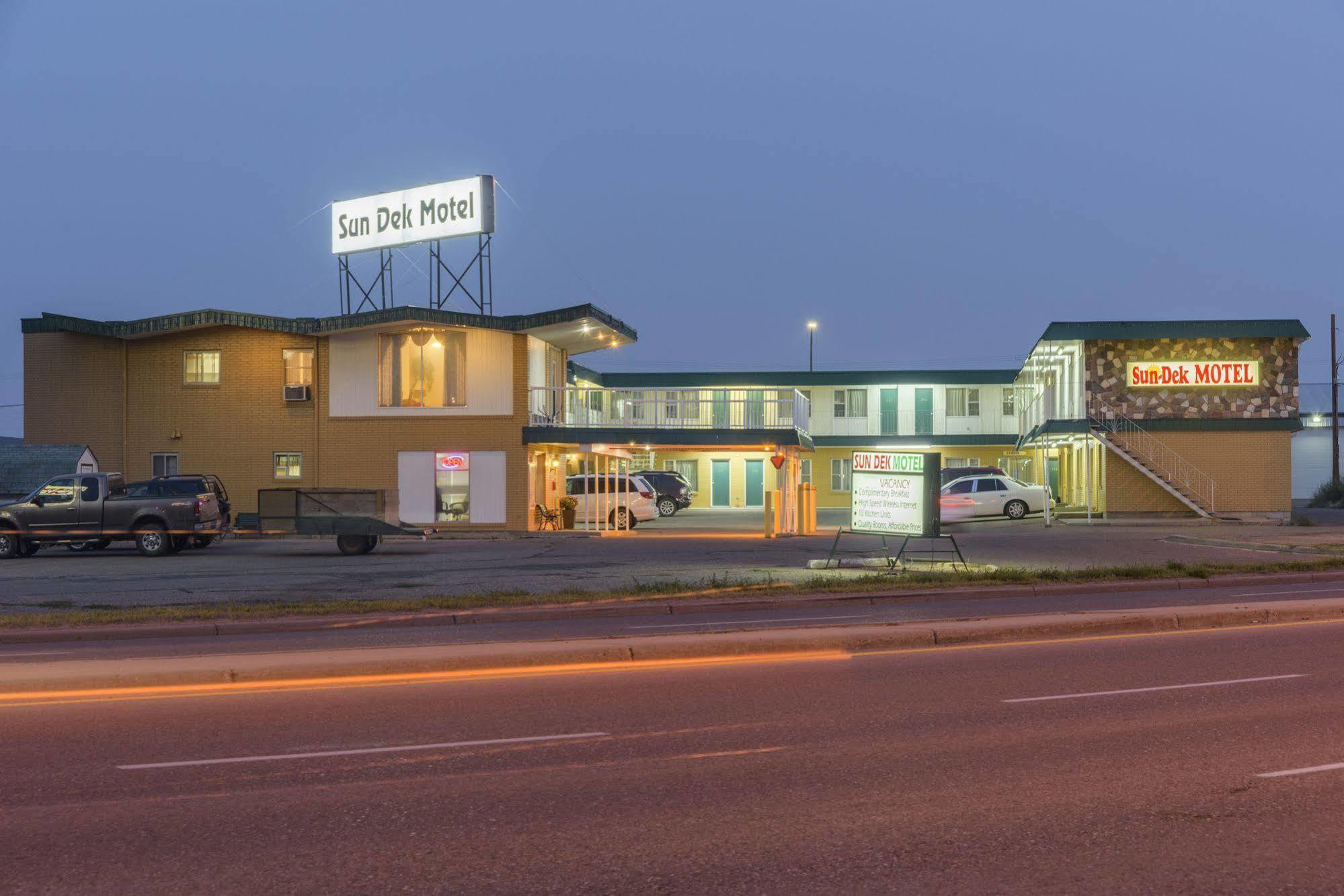 Sun-Dek Motel Medicine Hat Exteriér fotografie