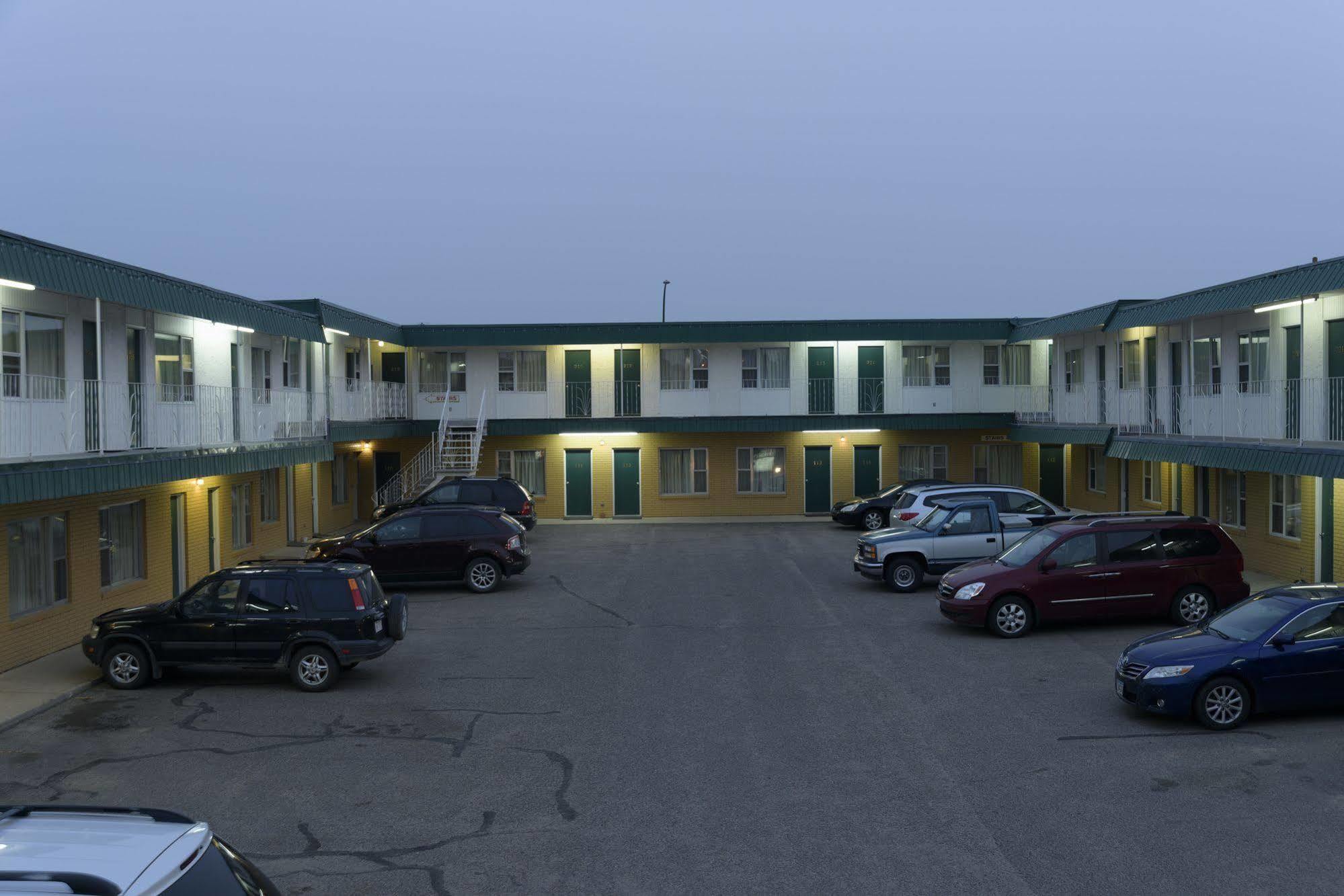 Sun-Dek Motel Medicine Hat Exteriér fotografie